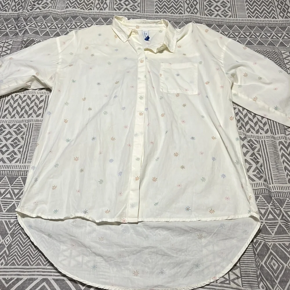 Flower pattern blouse - Picture 2 of 4
